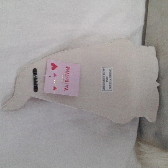 Gnome with Heart Valentine's  Day Fabric MDF Beaded Wall Plaque New - Picture 3 of 4